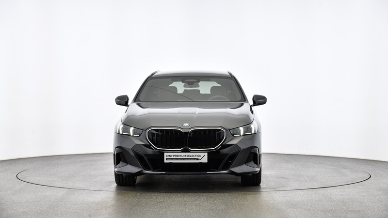 BMW 550 e xDrive M-Sportpaket Pro — photo 2