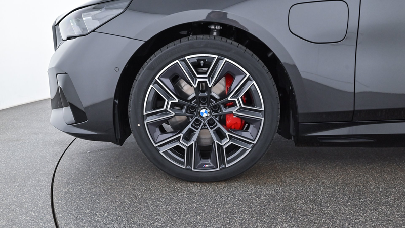 BMW 550 e xDrive M-Sportpaket Pro — photo 7