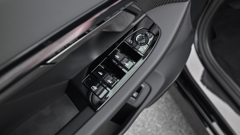 BMW 550 e xDrive M-Sportpaket Pro — photo 11