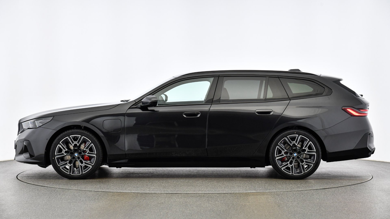 BMW 550 e xDrive M-Sportpaket Pro — photo 6