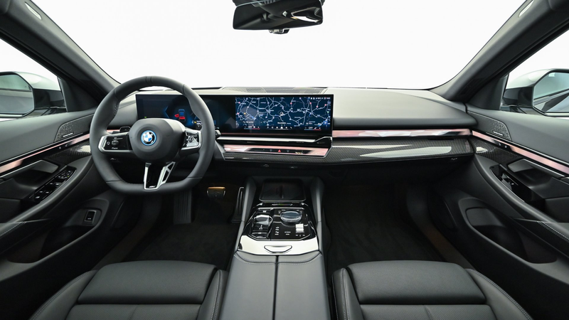 BMW 550 e xDrive M-Sportpaket Pro — photo 14