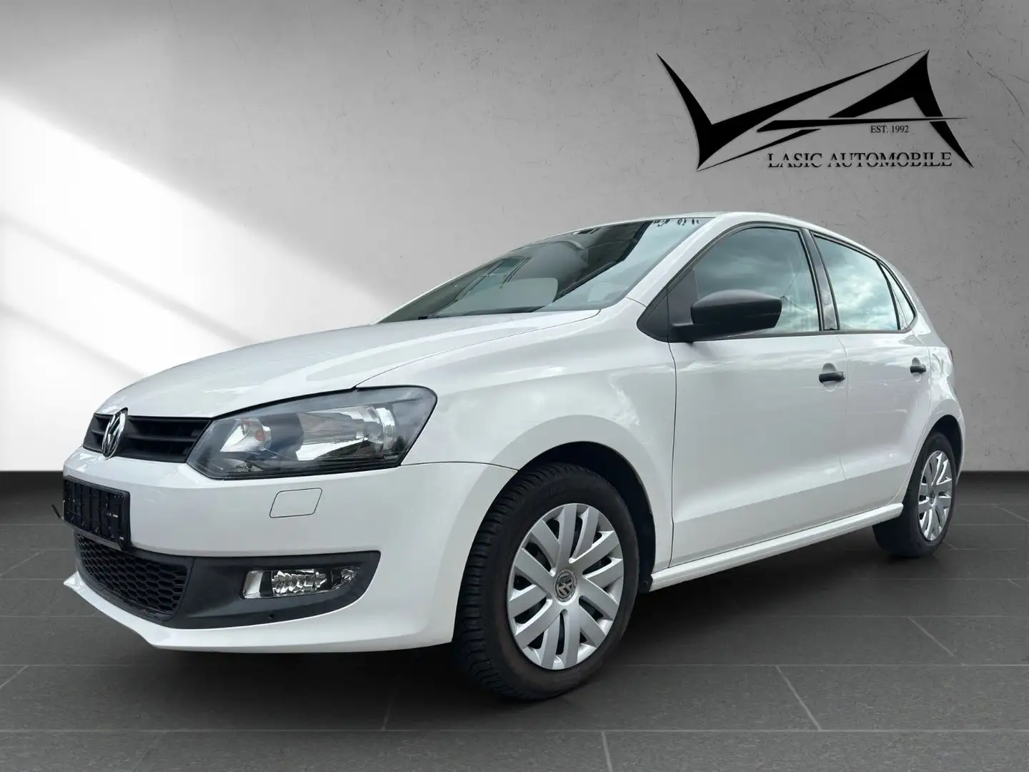 Volkswagen Polo V Style 1.6 TDI Blanc - 1