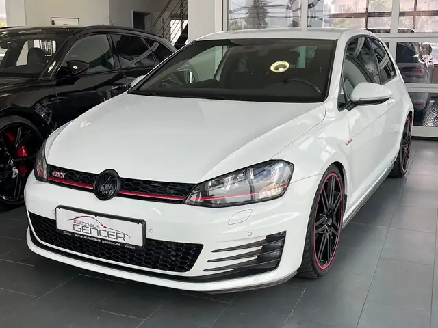 Volkswagen Golf VII GTI BMT 2.0 TSI "Bi-Xenon/Bluetooth"