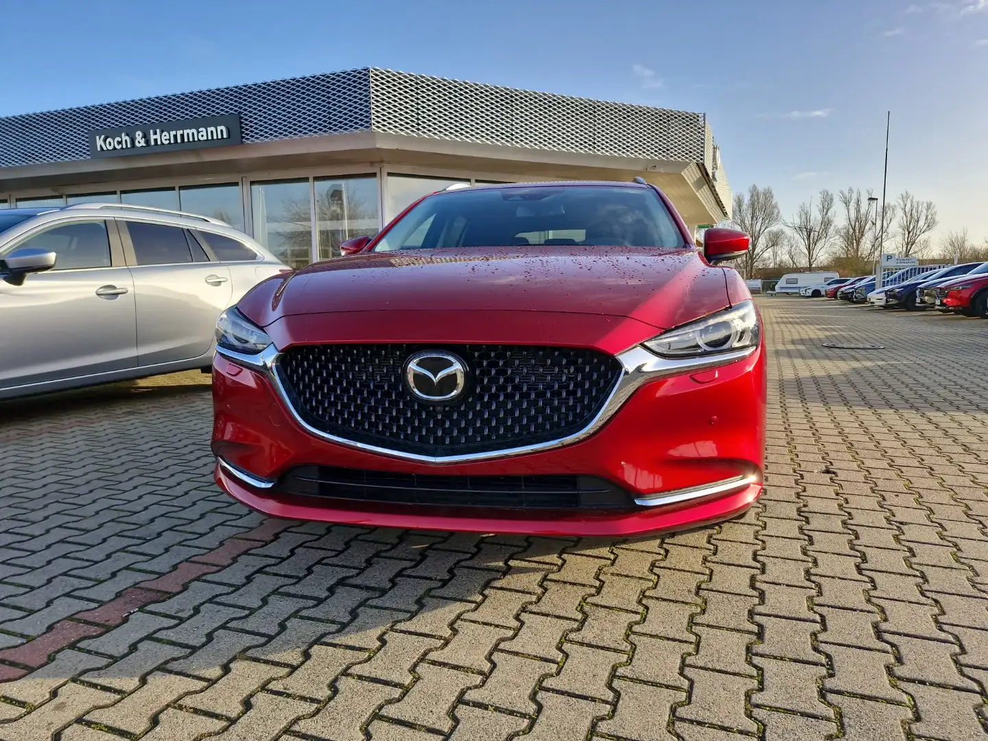 Mazda 6 Kombi 2.0L SKYACTIV G 165PS Automatik Czerwony - 2