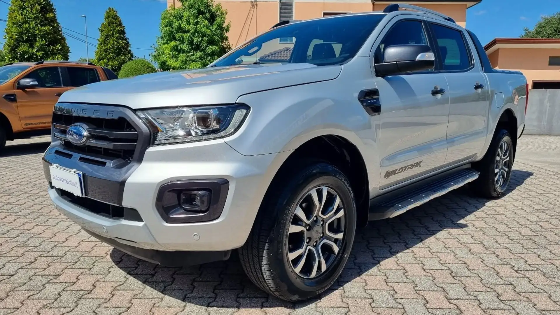 Ford Ranger 2.0Biturbo Wildtrak 213cv automatico NAZIONALE Argento - 2