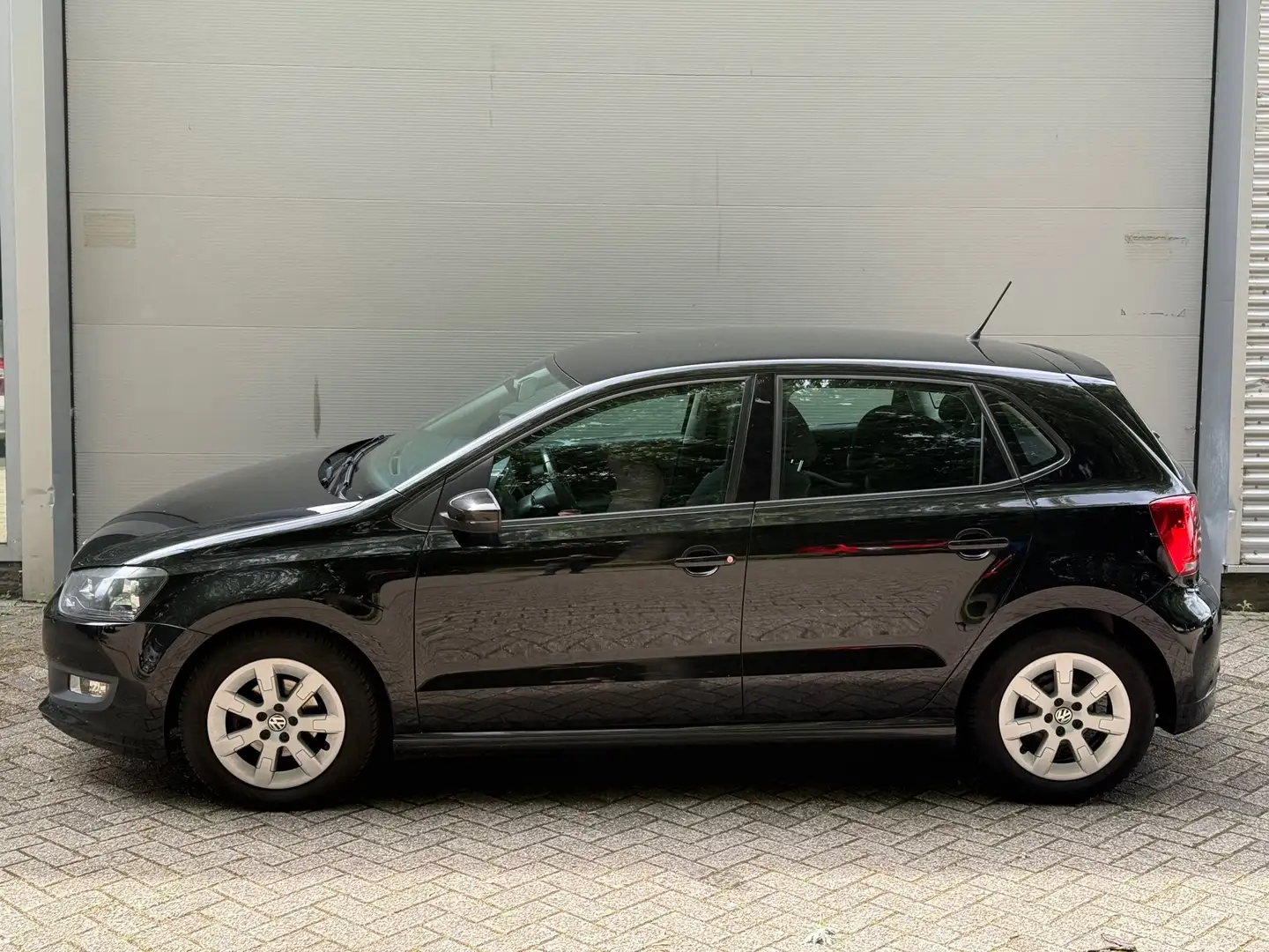 Volkswagen Polo 1.2 TDI BlueMotion Comfortline l Airco l Apple Car Чорний - 2