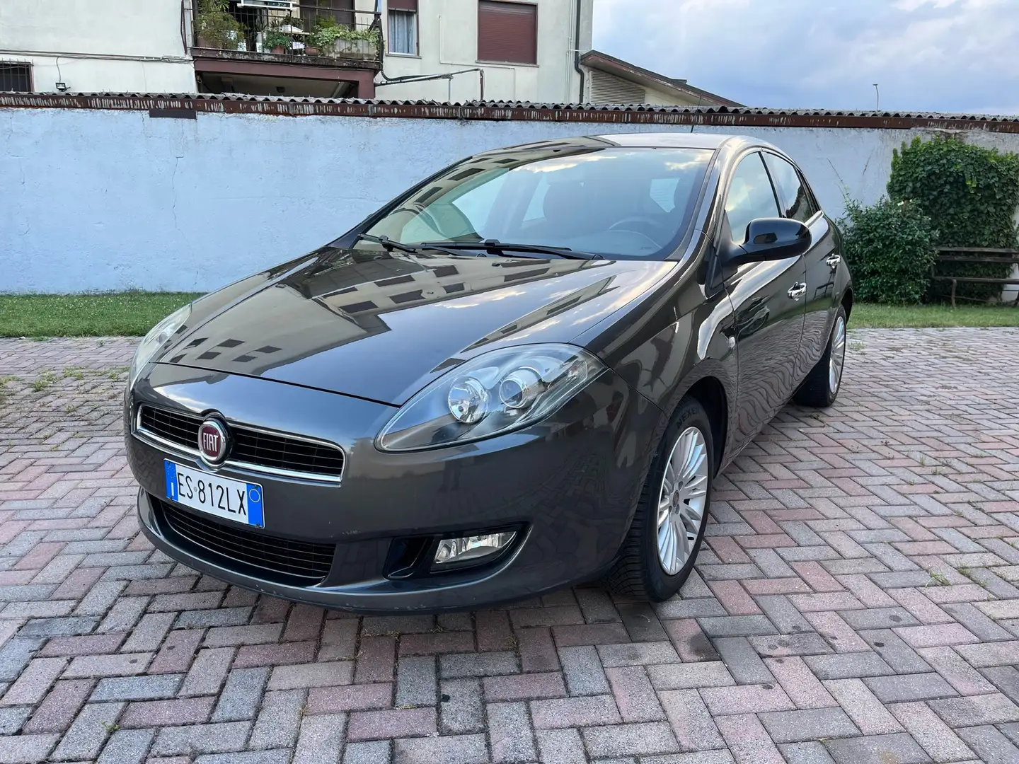 Fiat Bravo 1.4 16v easypower Dynamic Gpl 90cv Grigio - 1