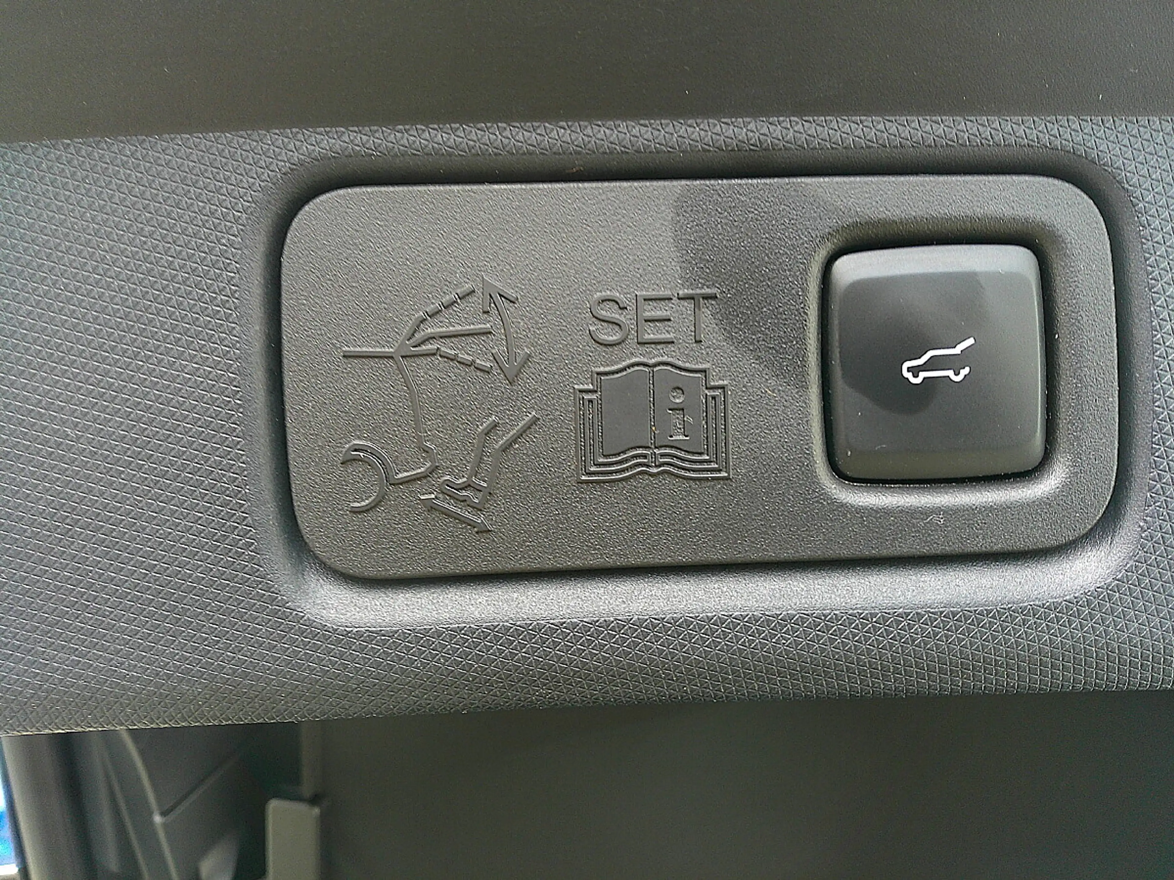 Ford Mustang Mach-E Elektro Extended Range — photo 6