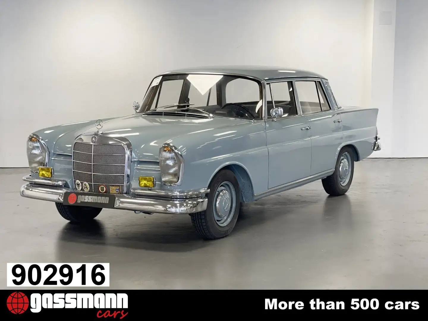 Mercedes-Benz 220 SEB Heckflosse W111 Blau - 1