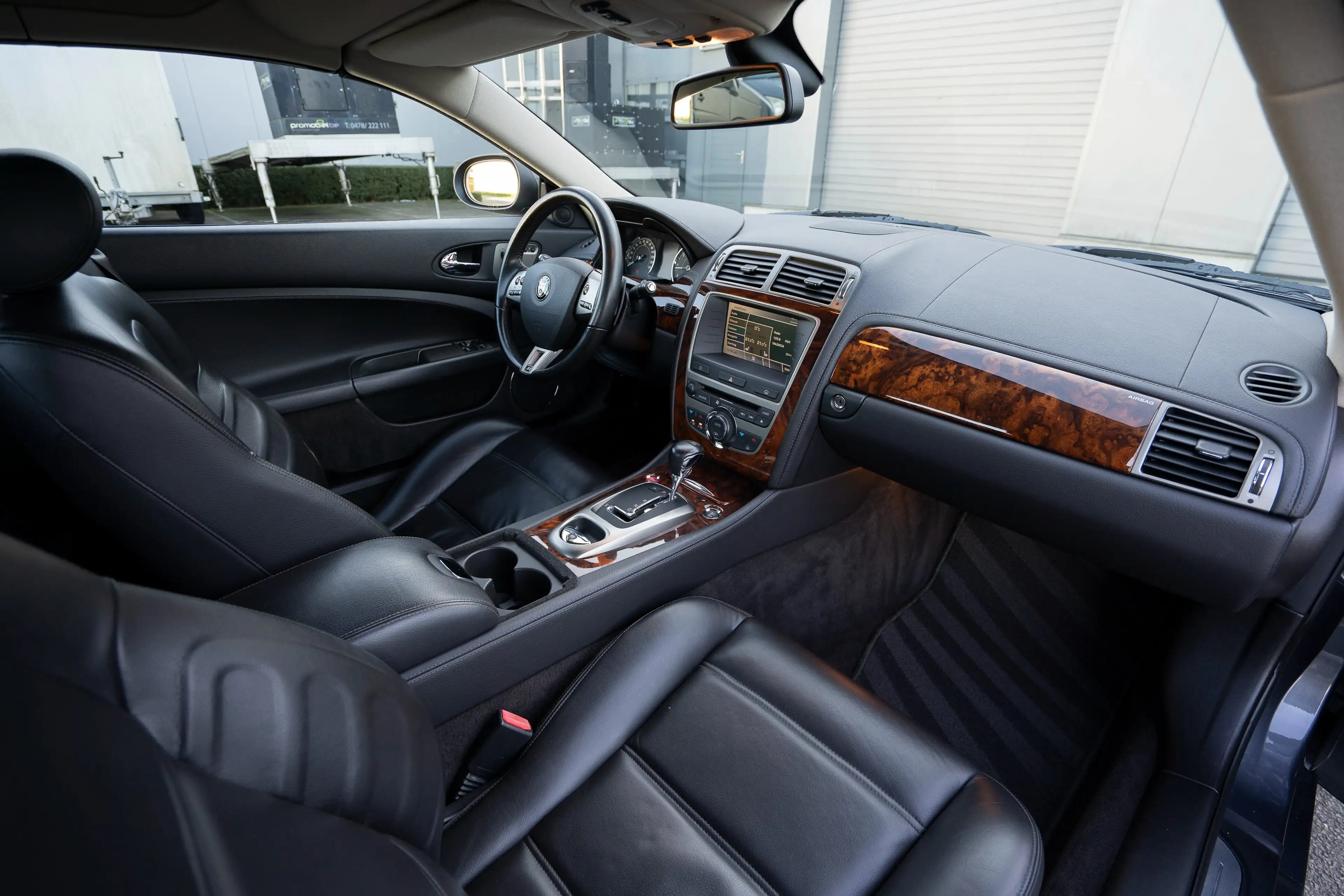 Jaguar XKR Cabriolet EUCAR/2NDOWNER/A1CONDITION — photo 12