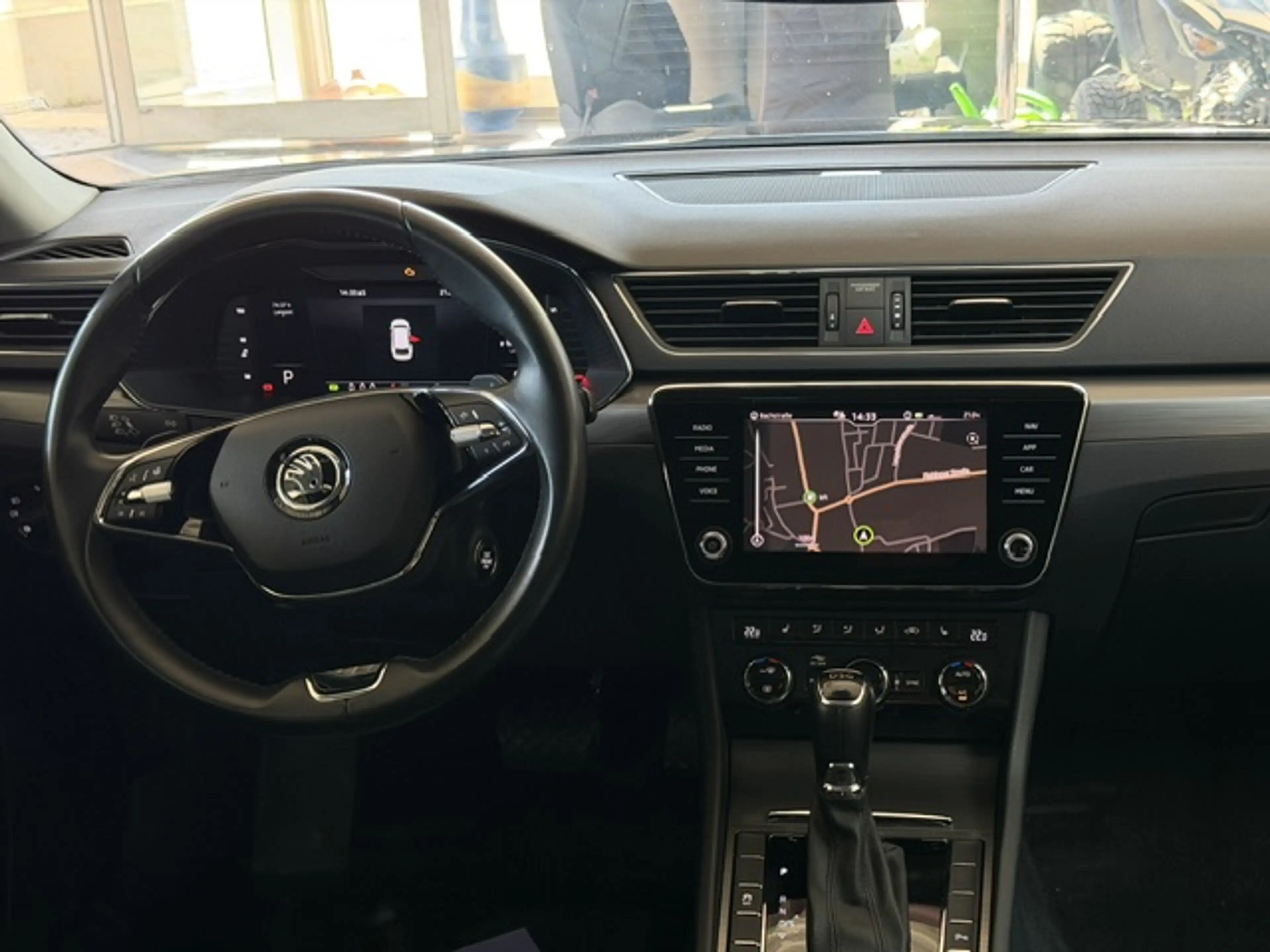 Skoda Superb Style — photo 14