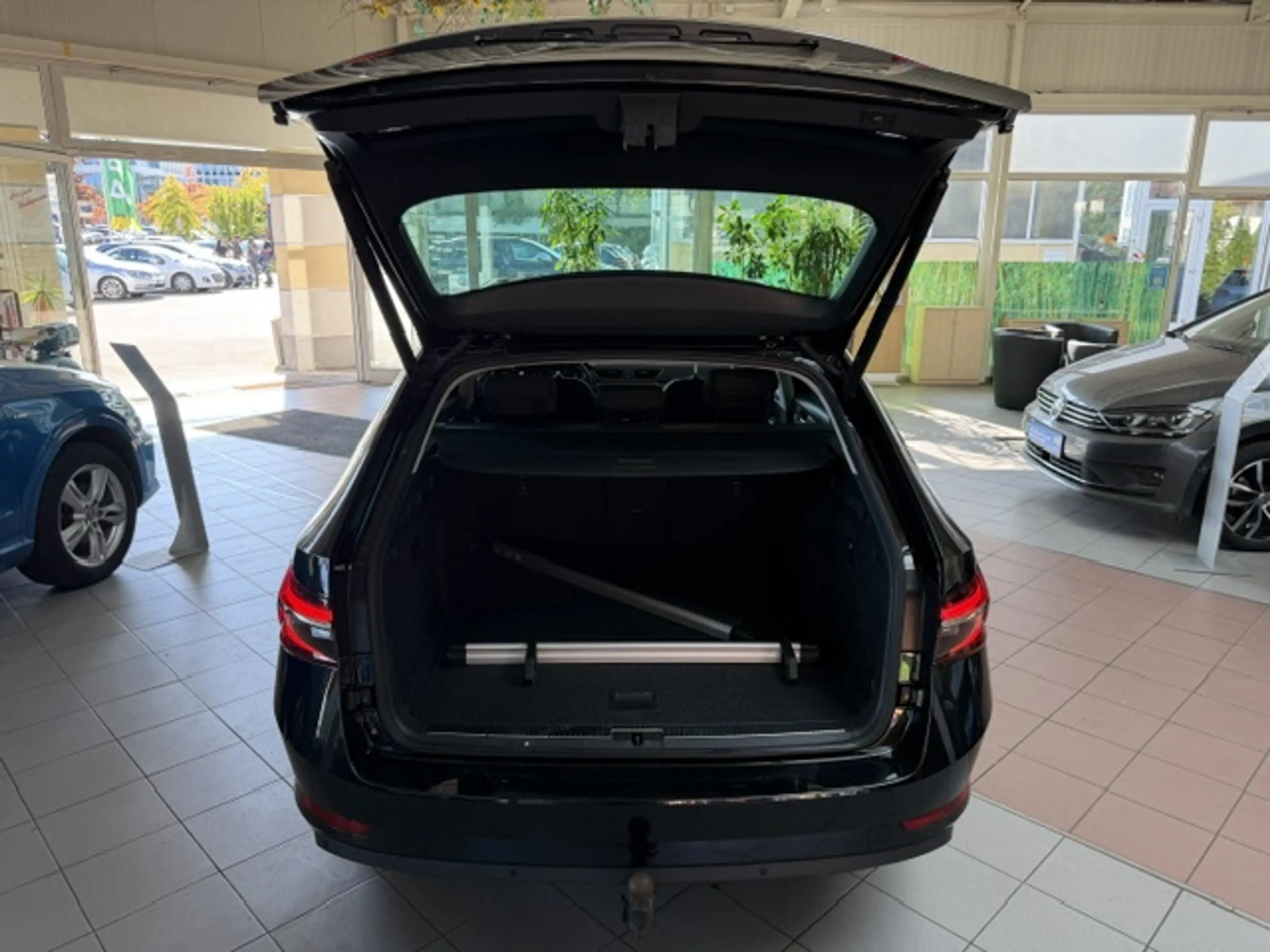 Skoda Superb Style — photo 12