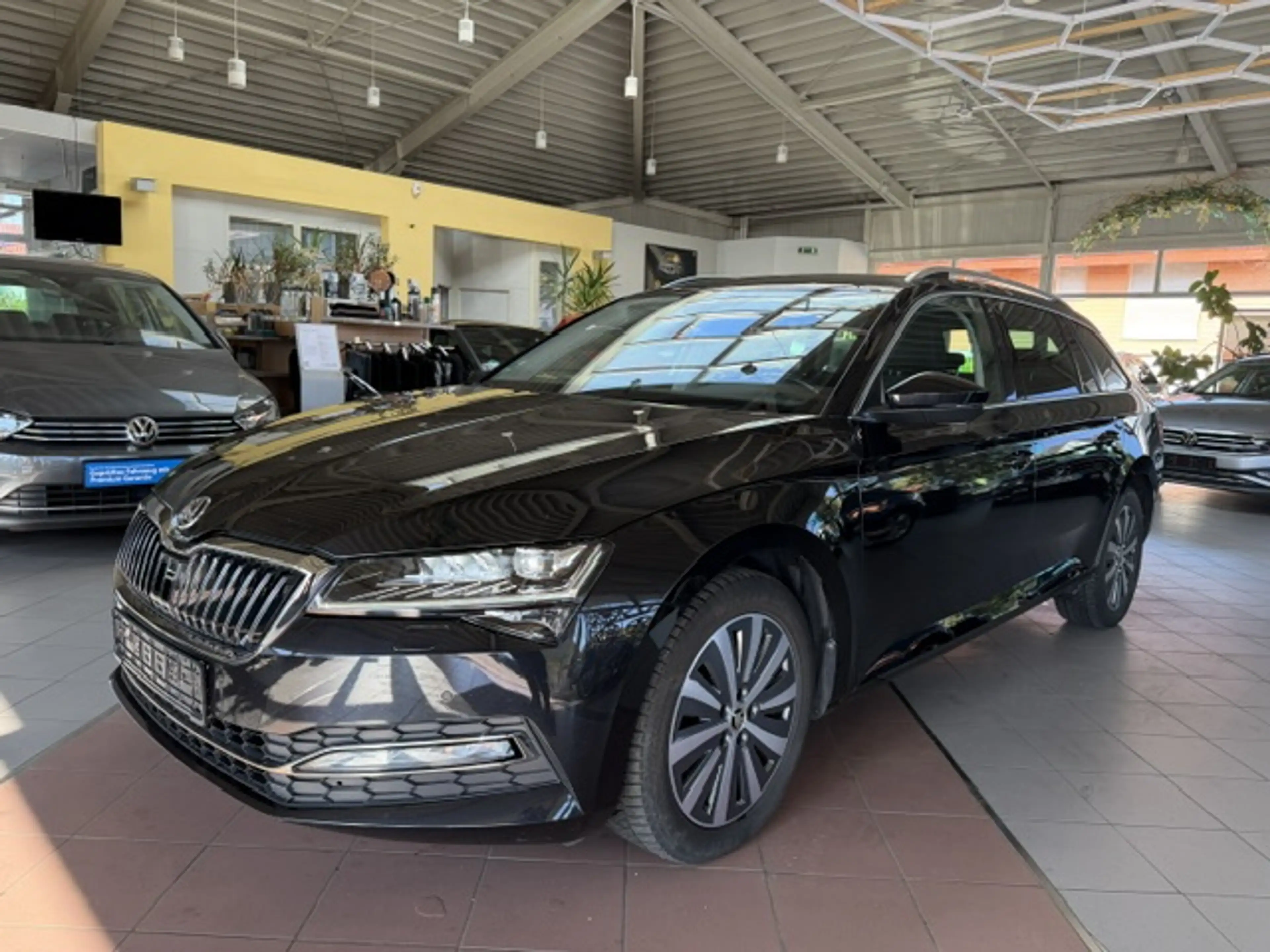 Skoda Superb Style — photo 10