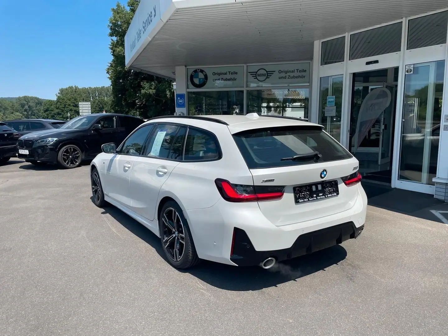 BMW 330 i xdrive M-Sport LED Navi Facelift Kamera ACC Wit - 2