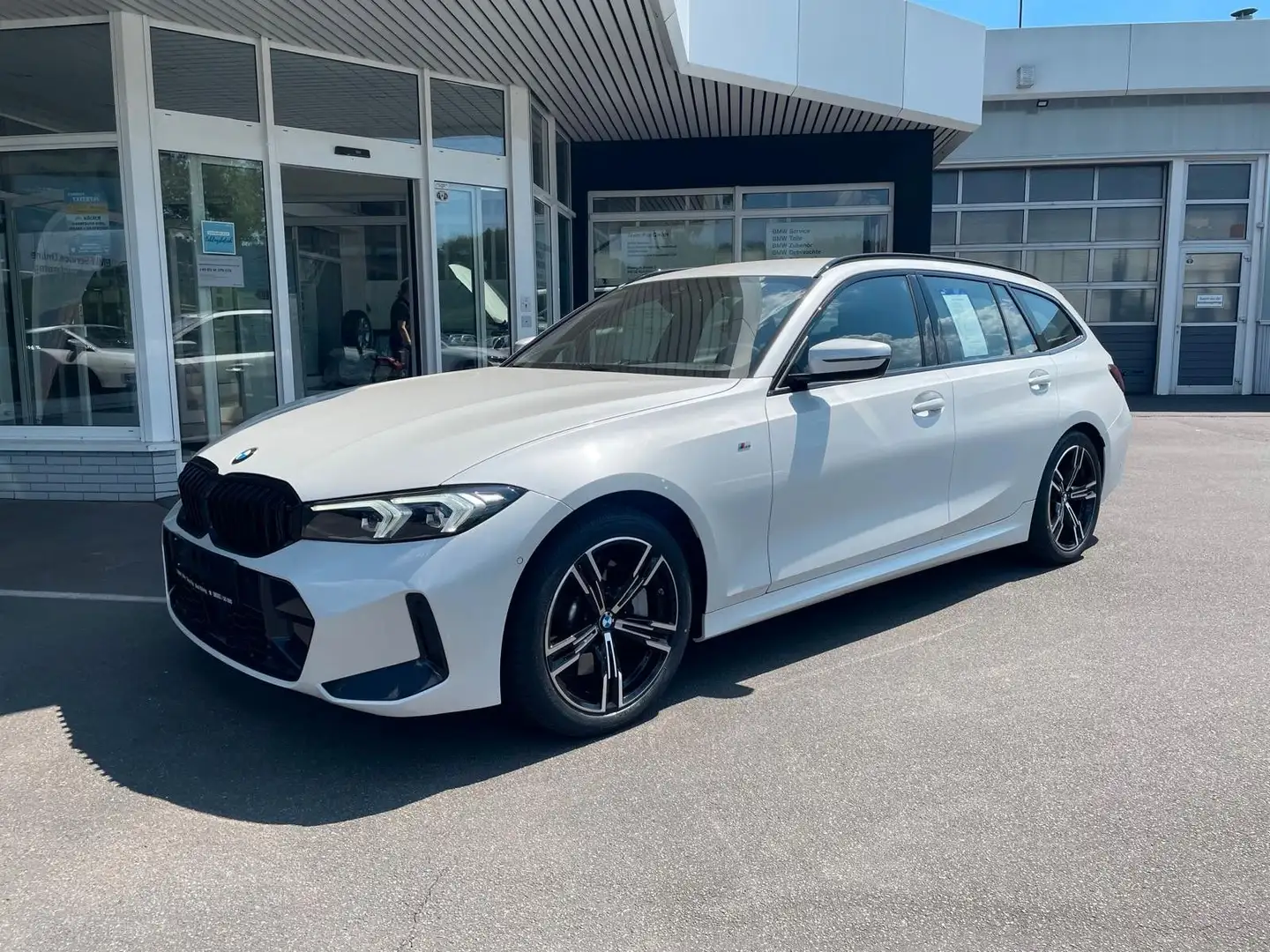BMW 330 i xdrive M-Sport LED Navi Facelift Kamera ACC Wit - 1