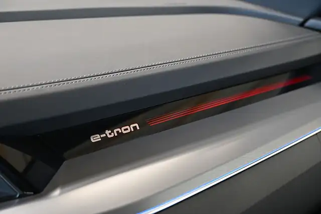 Audi e-tron quattro 95kWh S NP €125k ACC, B&O, Matrix, Nach... Ansicht 30