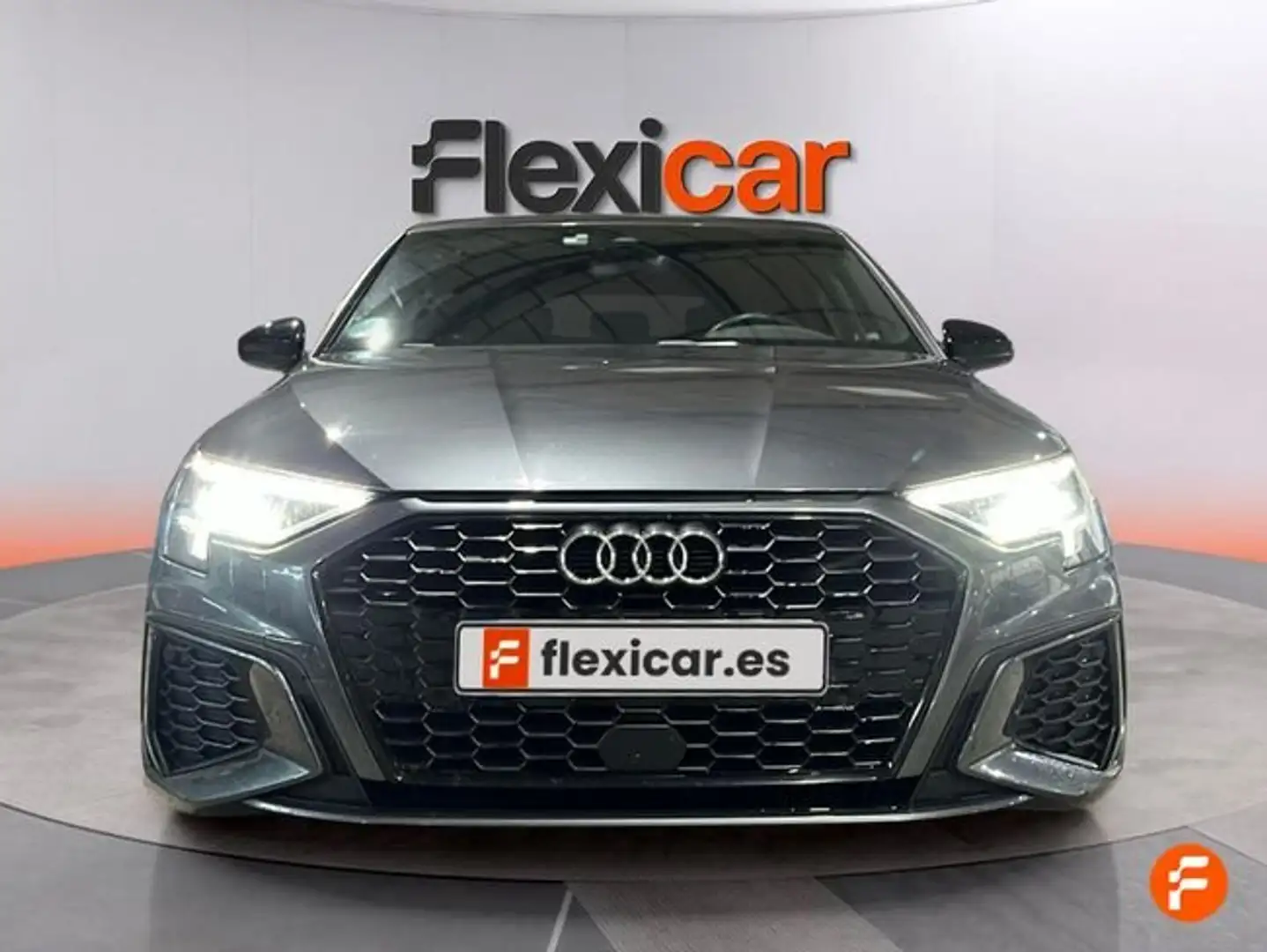 Audi A3 Sportback Black line 35 TFSI 110kW S tro Gris - 2