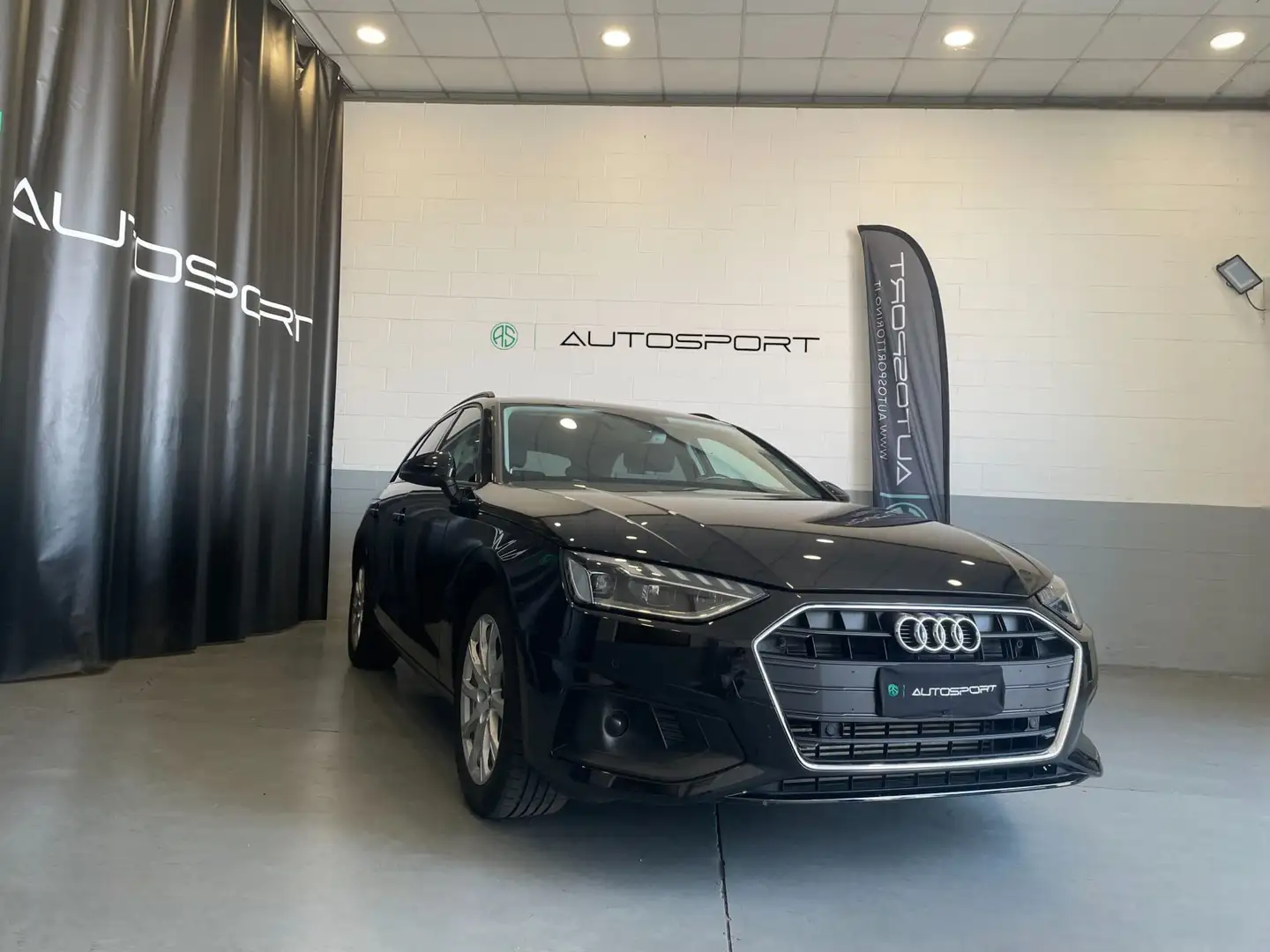 Audi A4 Avant 35 TFSI S tronic Business Nero - 1