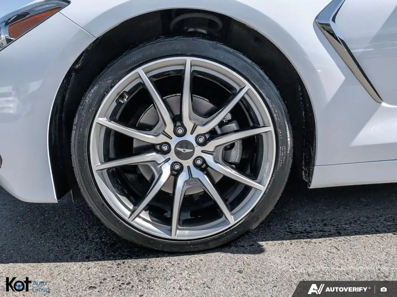 Genesis G70 снимка Genesis G70