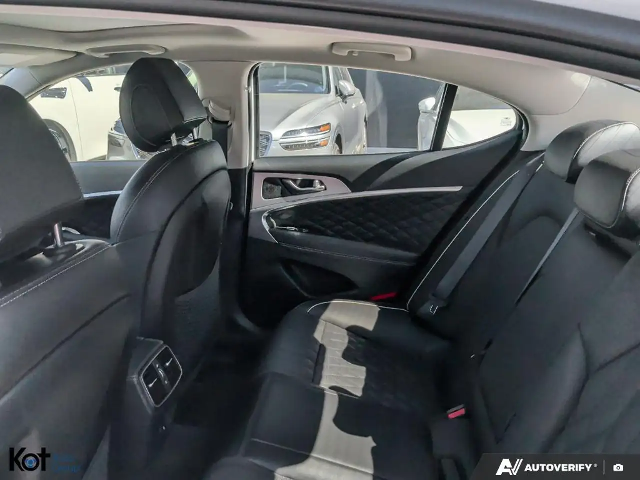 Genesis G70 снимка Genesis G70