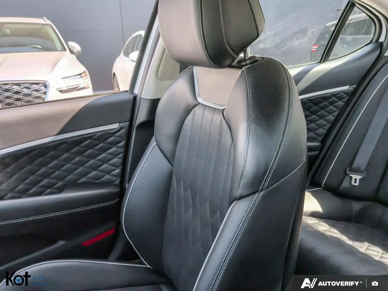 Genesis G70 снимка Genesis G70