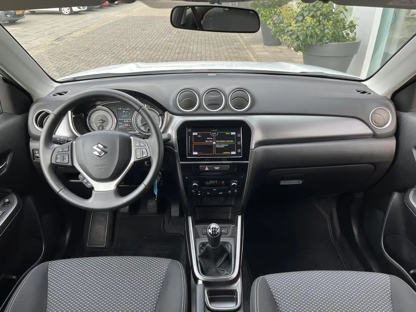 Suzuki Vitara 1.0 Boosterjet Select Airco/Lmv/Cruise Wit - 2