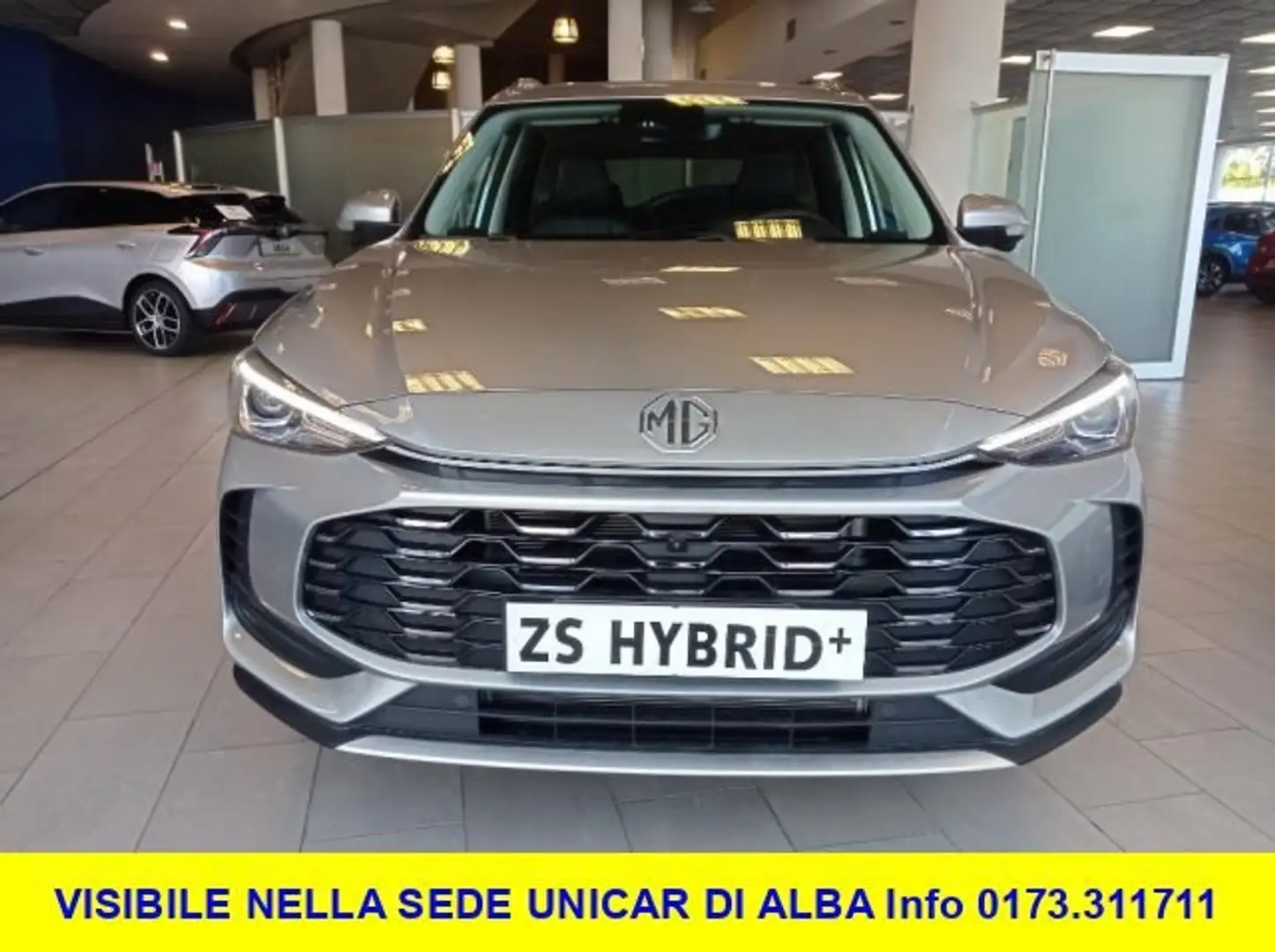 MG ZS Hybrid+Luxury Zilver - 2