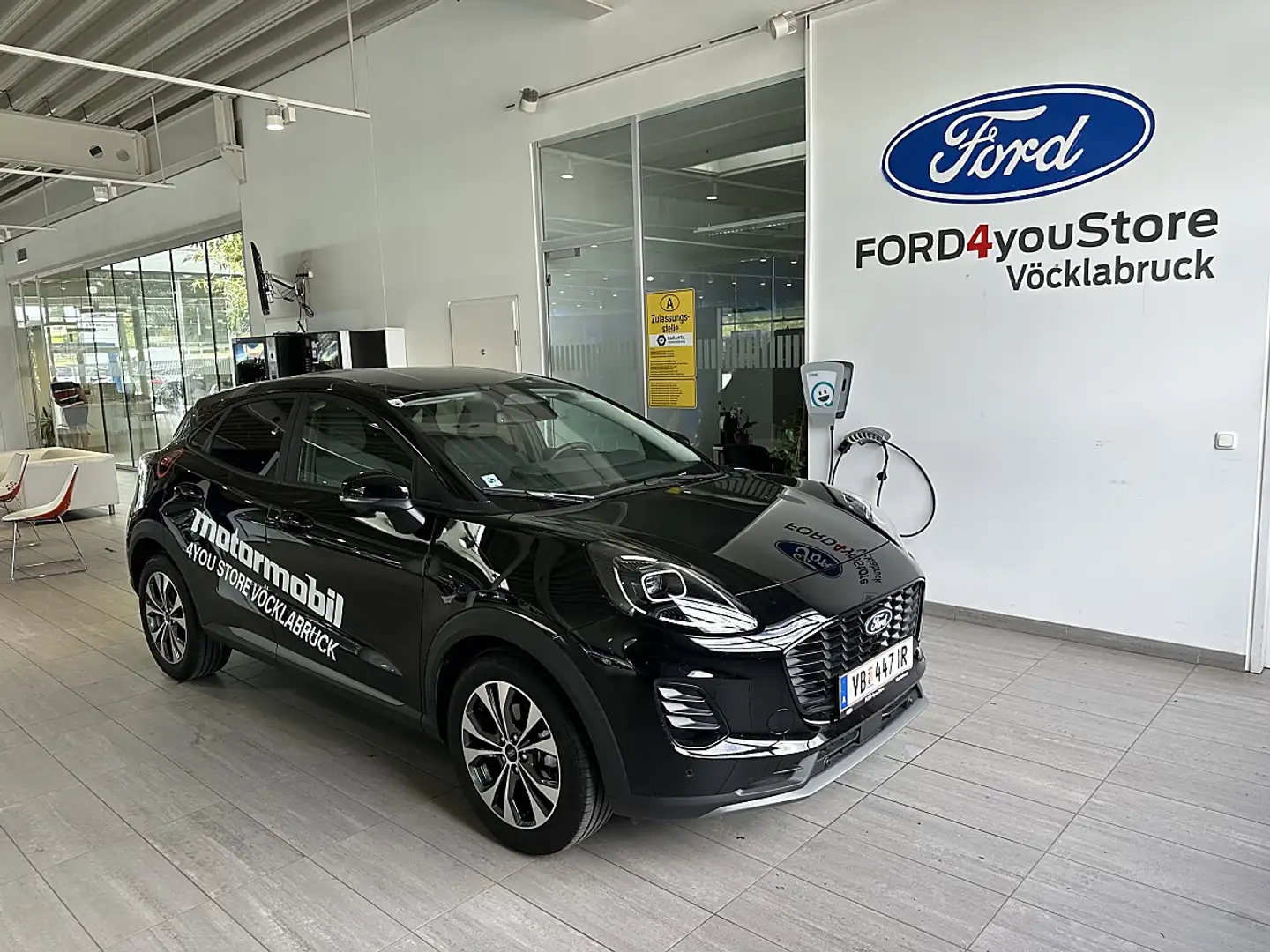 Ford Puma 1,0 EcoBoost Hybrid Titanium Schwarz - 1