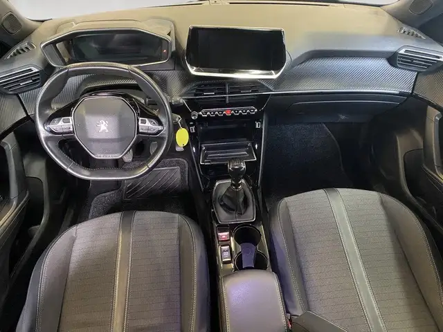 Peugeot 2008 view 6
