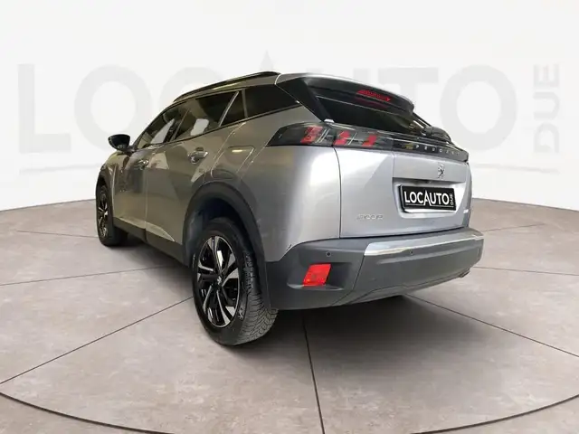 Peugeot 2008 view 5