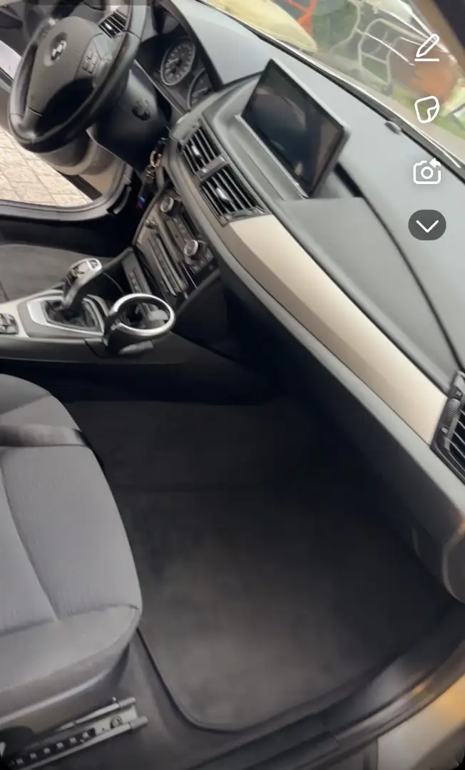 BMW X1 sDrive 18d 143 ch Lounge A - 1