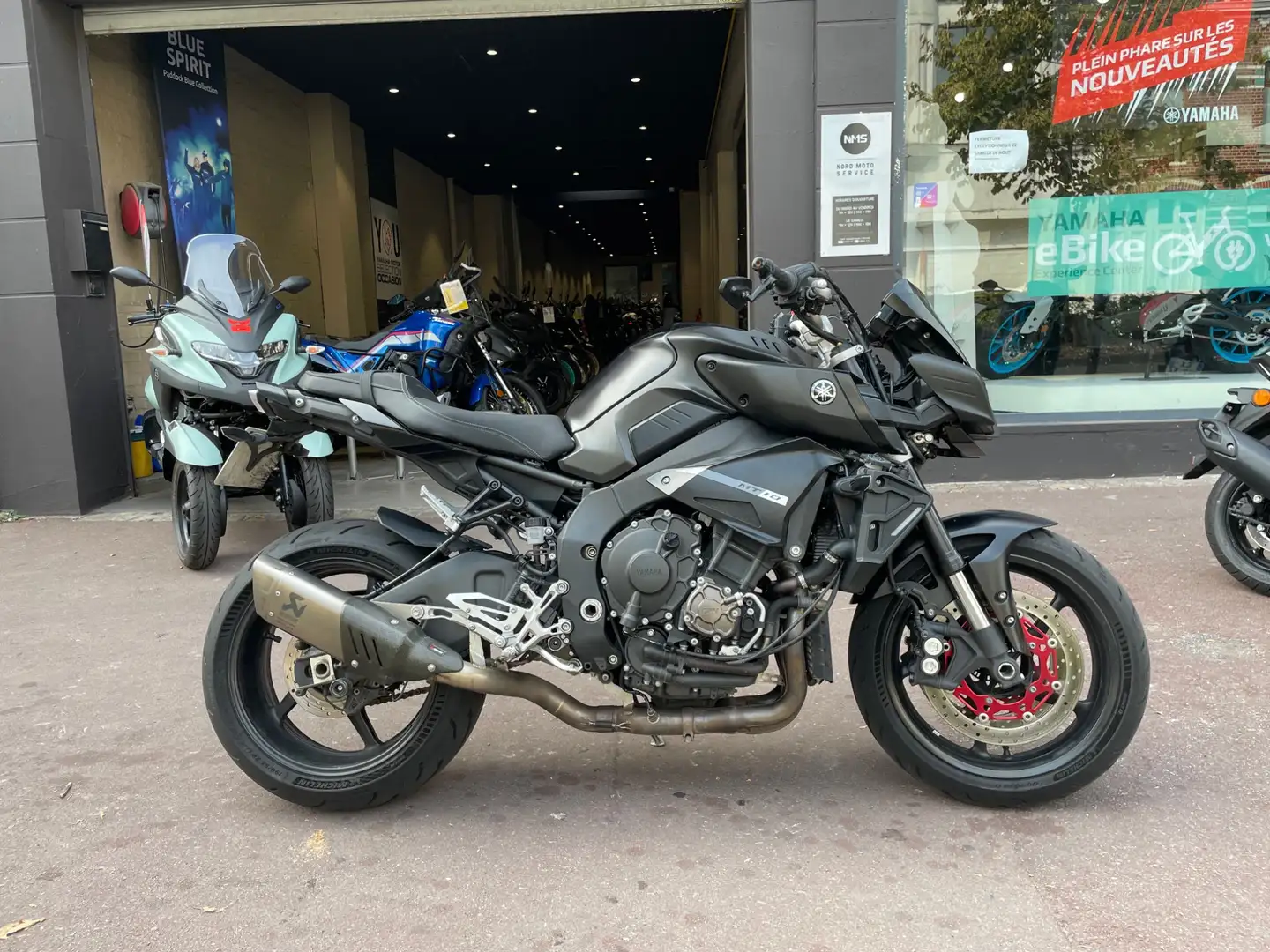 Yamaha MT-10 Noir - 1