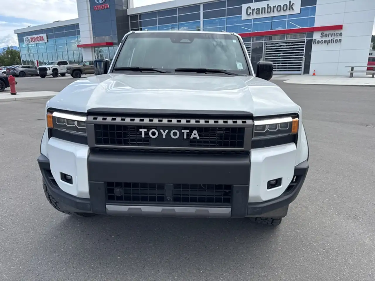Toyota Land Cruiser снимка Toyota Land Cruiser