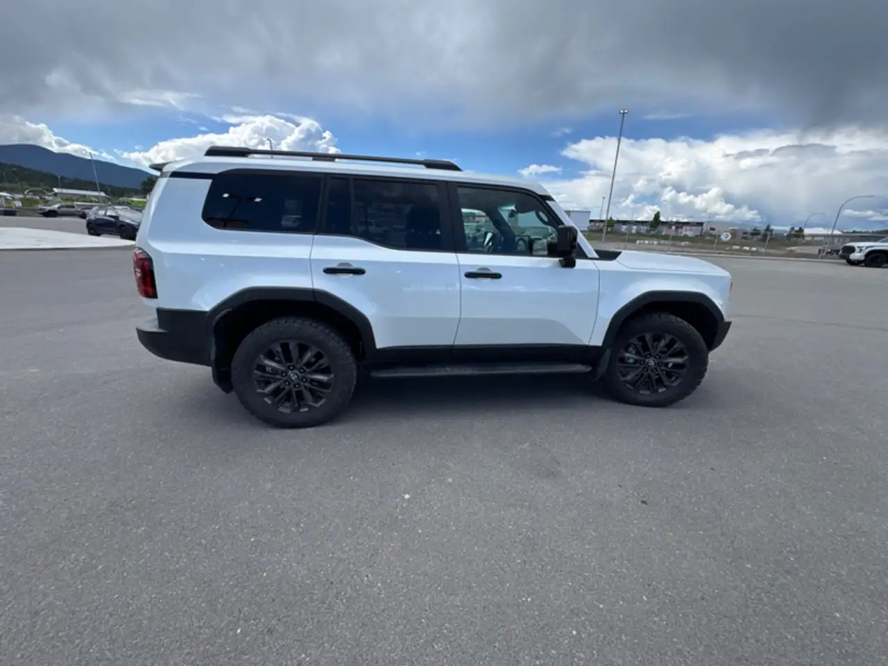 Toyota Land Cruiser снимка Toyota Land Cruiser