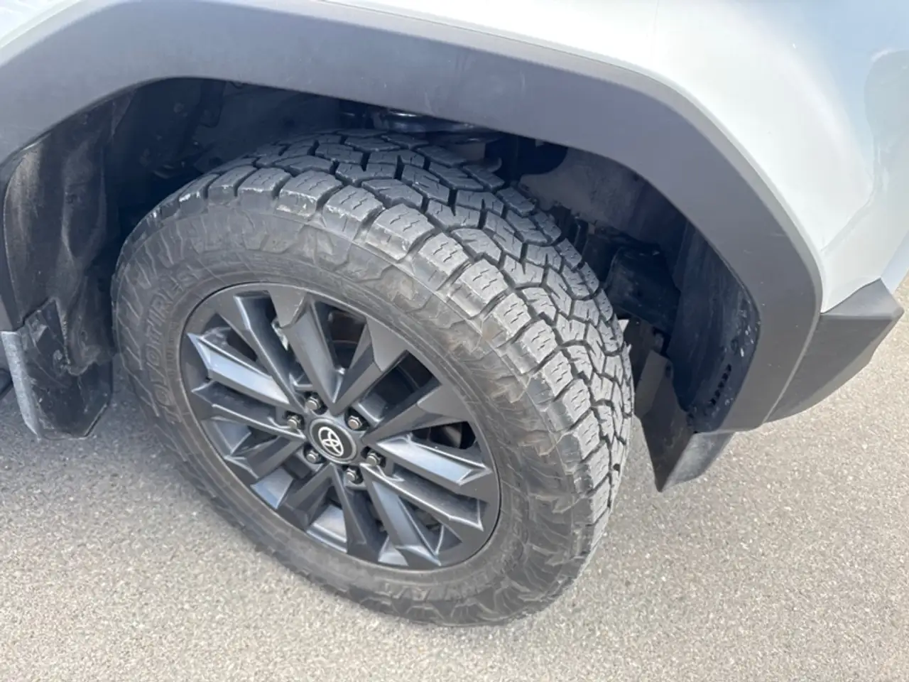 Toyota Land Cruiser снимка Toyota Land Cruiser