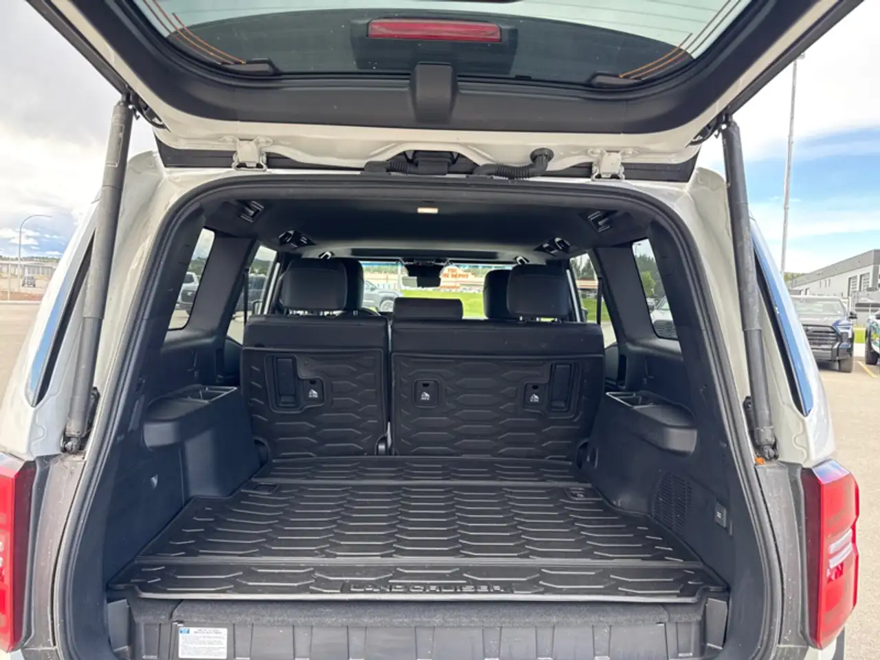 Toyota Land Cruiser снимка Toyota Land Cruiser