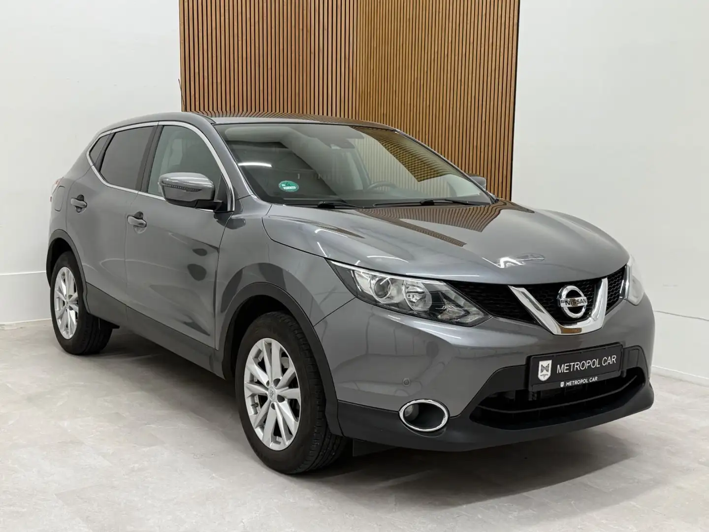 Nissan Qashqai Acenta 1.2 AUTM/NAV/KAM+GARANTIE+TÜV NEU Gris - 1