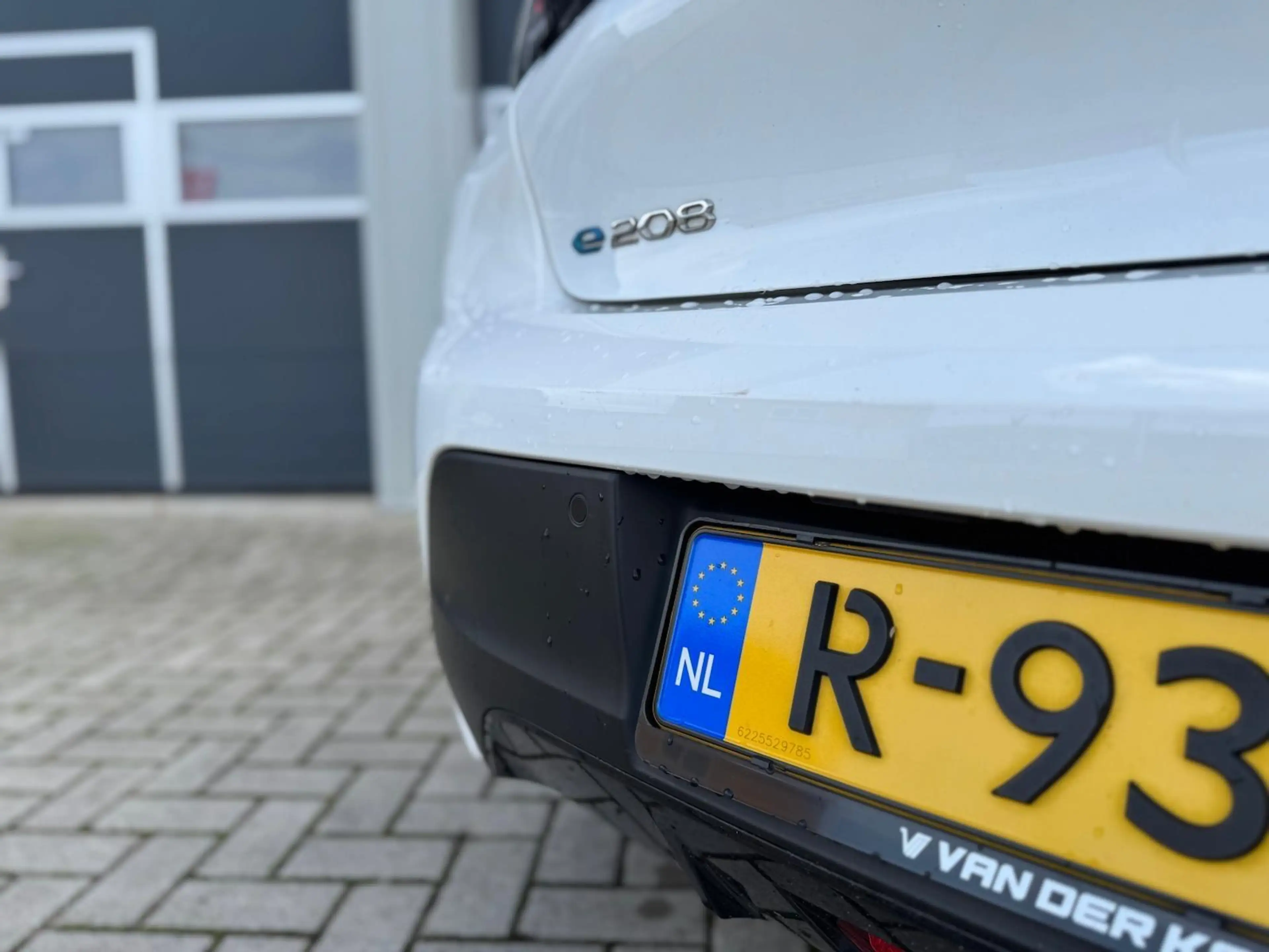 Peugeot e-208 EV GT 350 50 kWh — photo 25