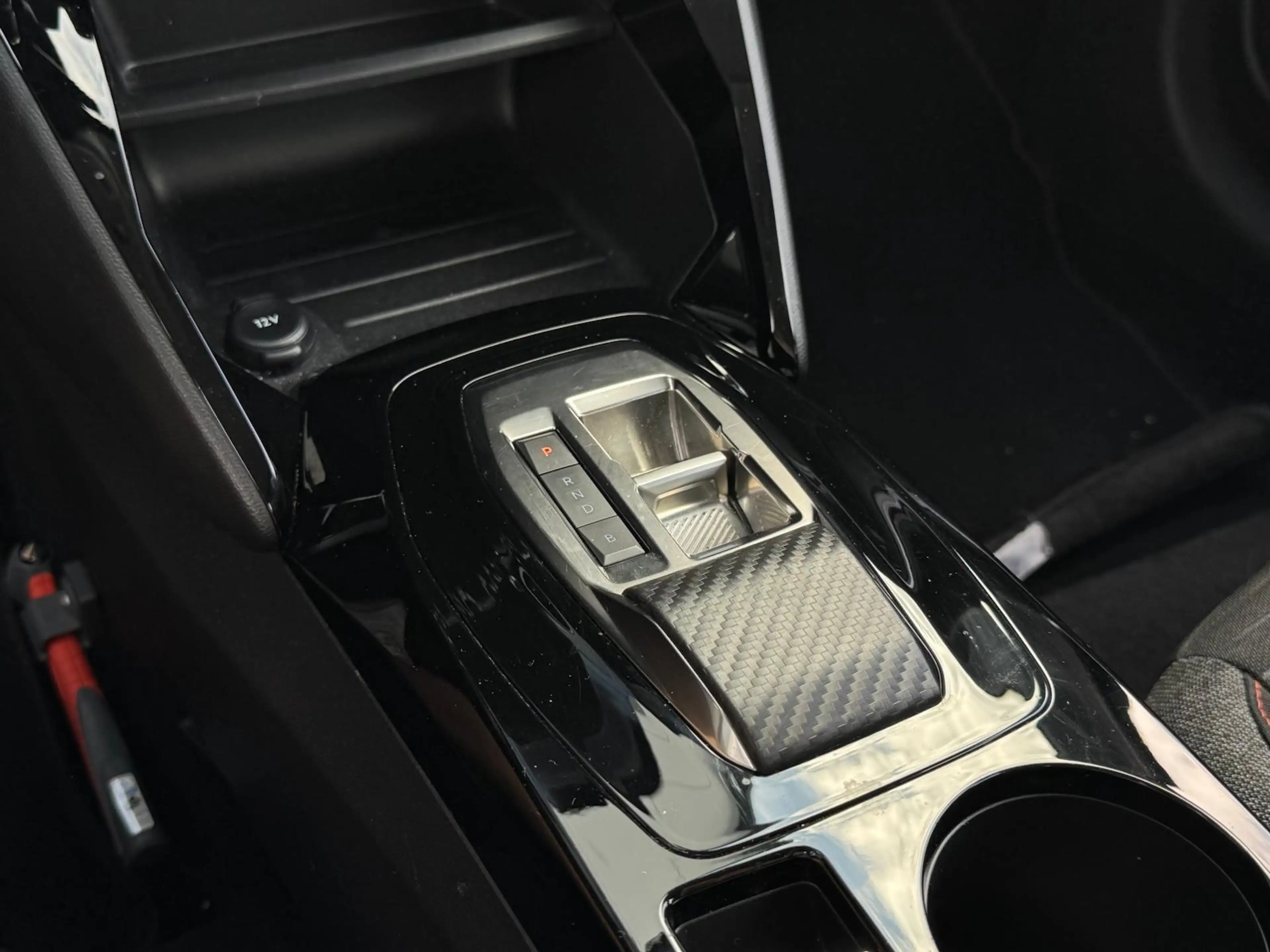 Peugeot e-208 EV GT 350 50 kWh — photo 19