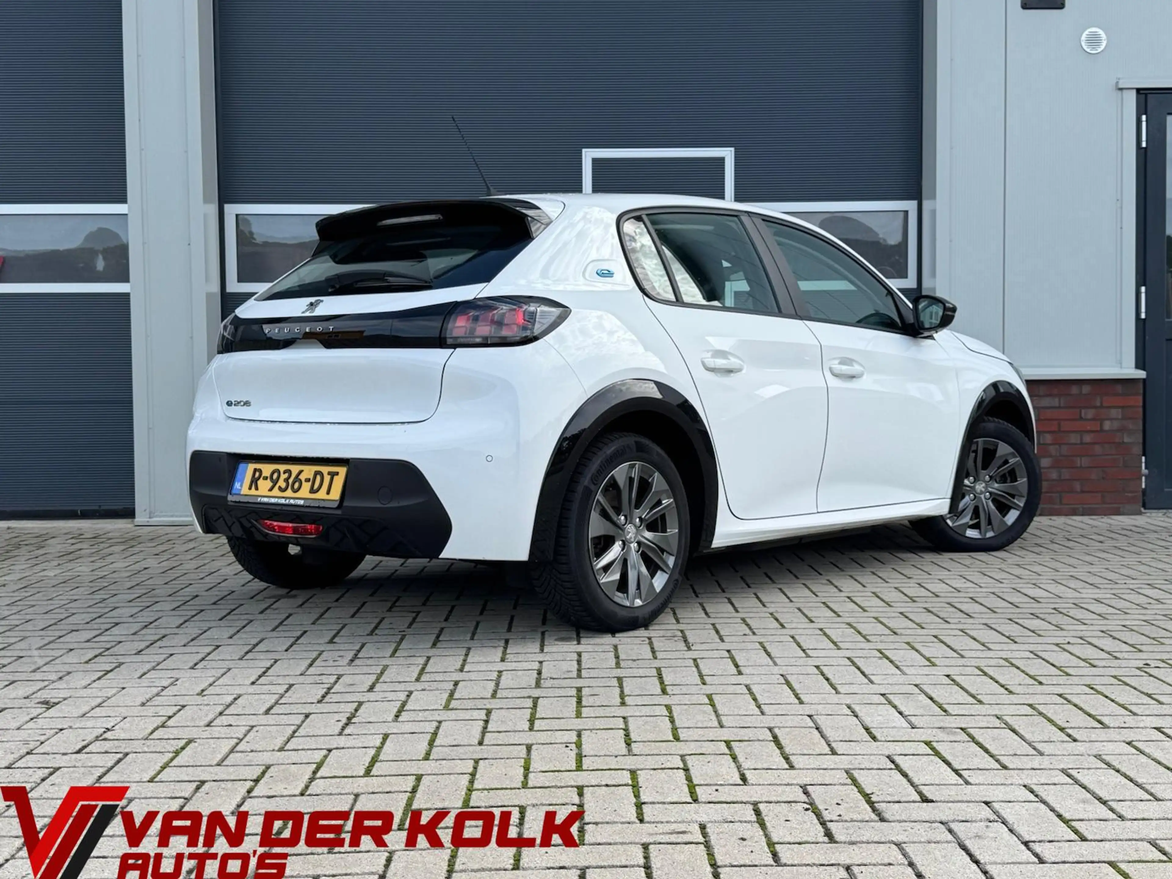 Peugeot e-208 EV GT 350 50 kWh — photo 2