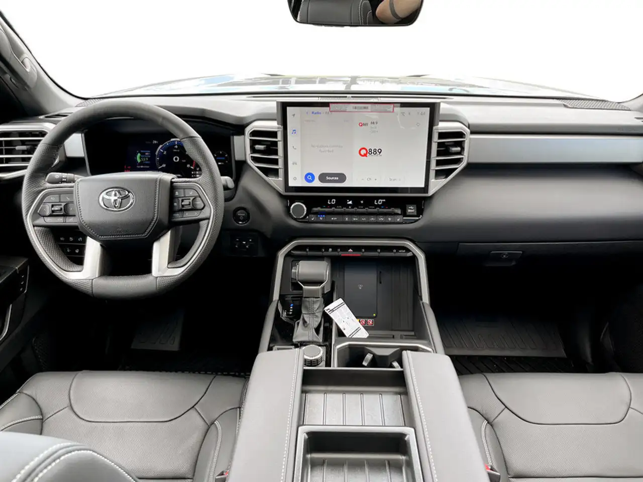 Toyota Tundra снимка Toyota Tundra