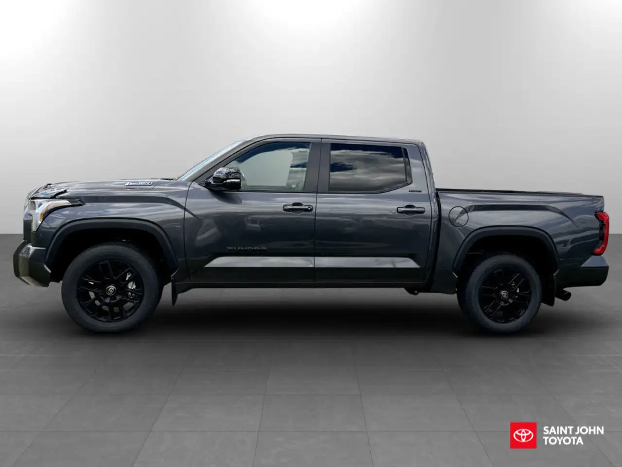 Toyota Tundra снимка Toyota Tundra