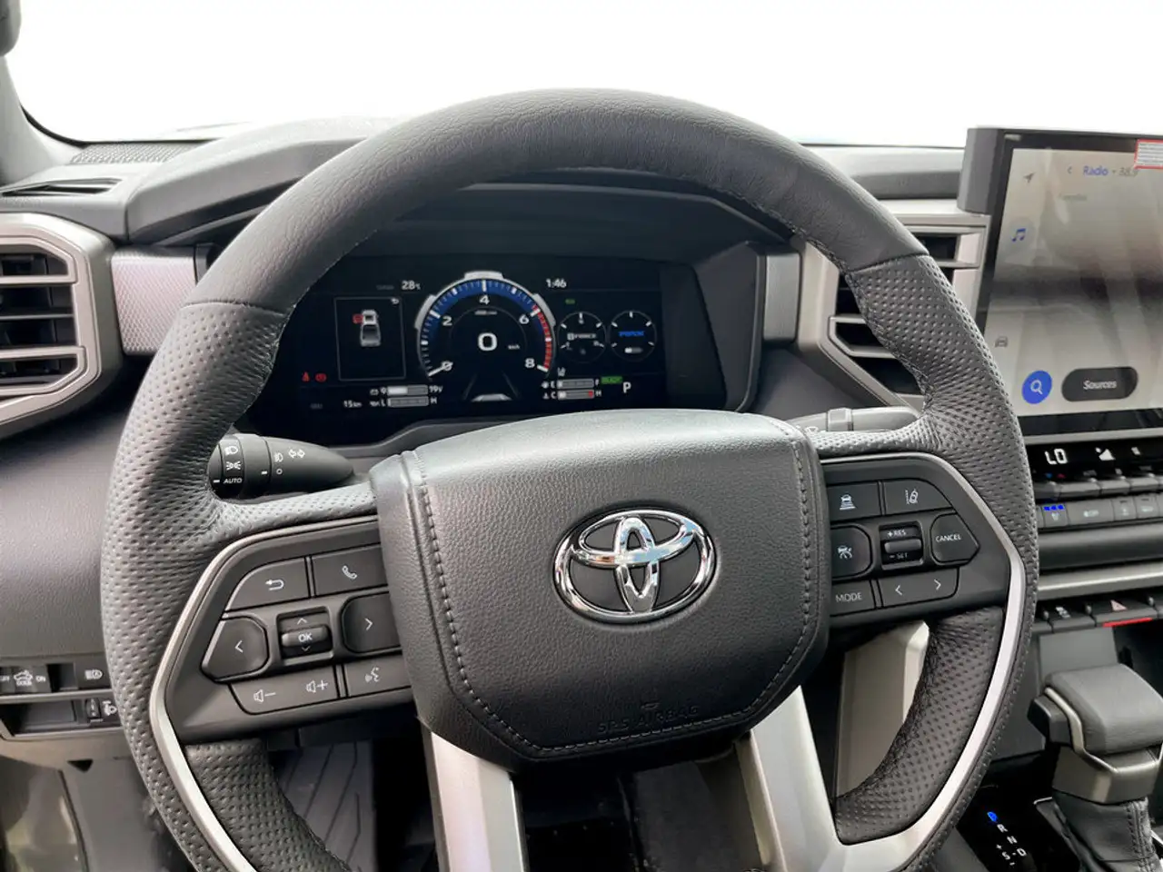 Toyota Tundra снимка Toyota Tundra