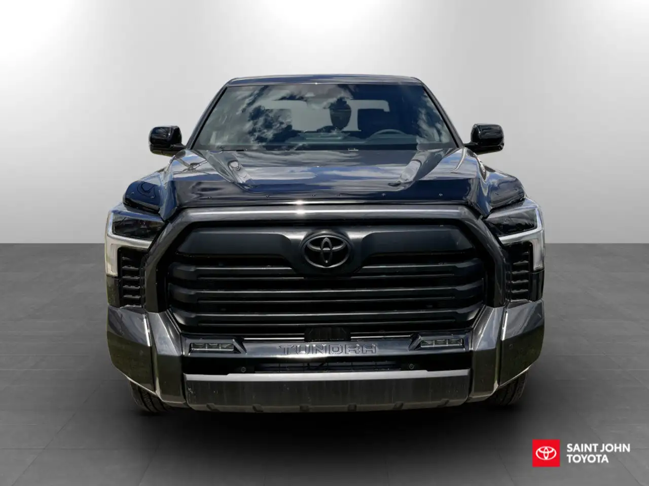 Toyota Tundra снимка Toyota Tundra