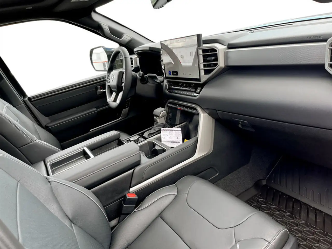 Toyota Tundra снимка Toyota Tundra