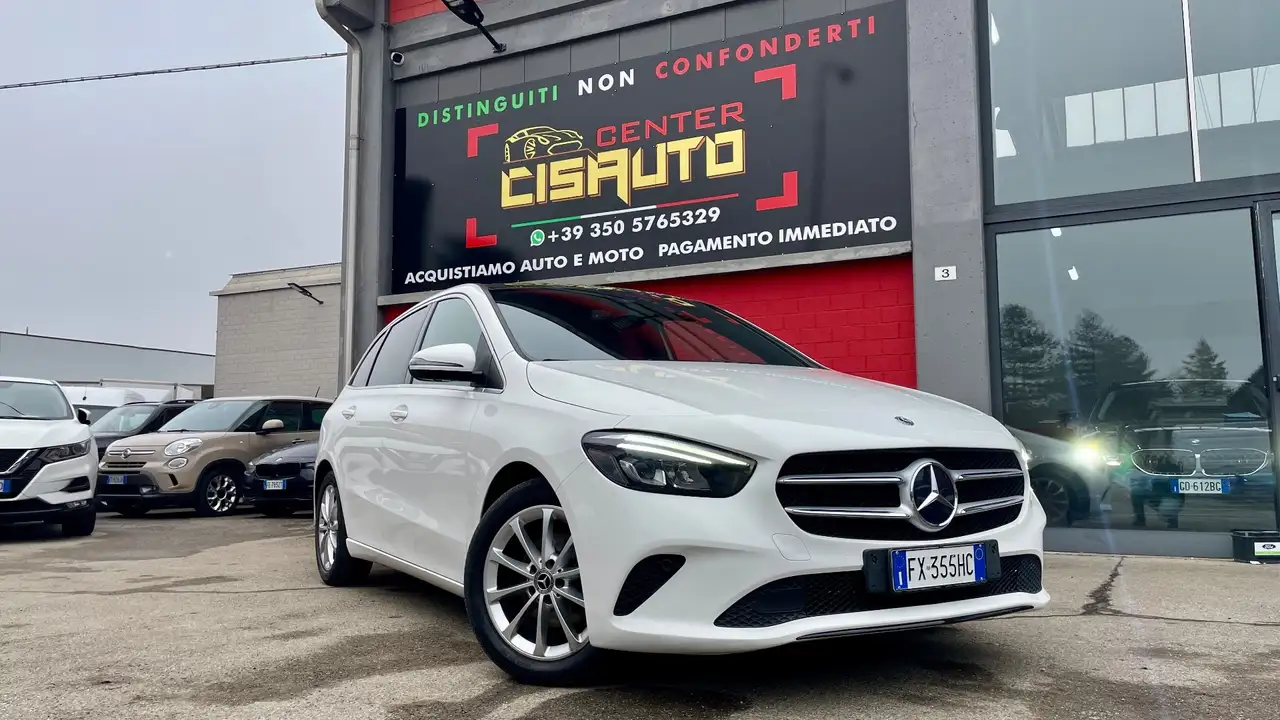 Mercedes-Benz B 180