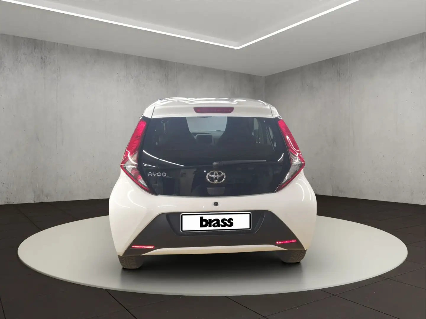 Toyota Aygo . Blanco - 1