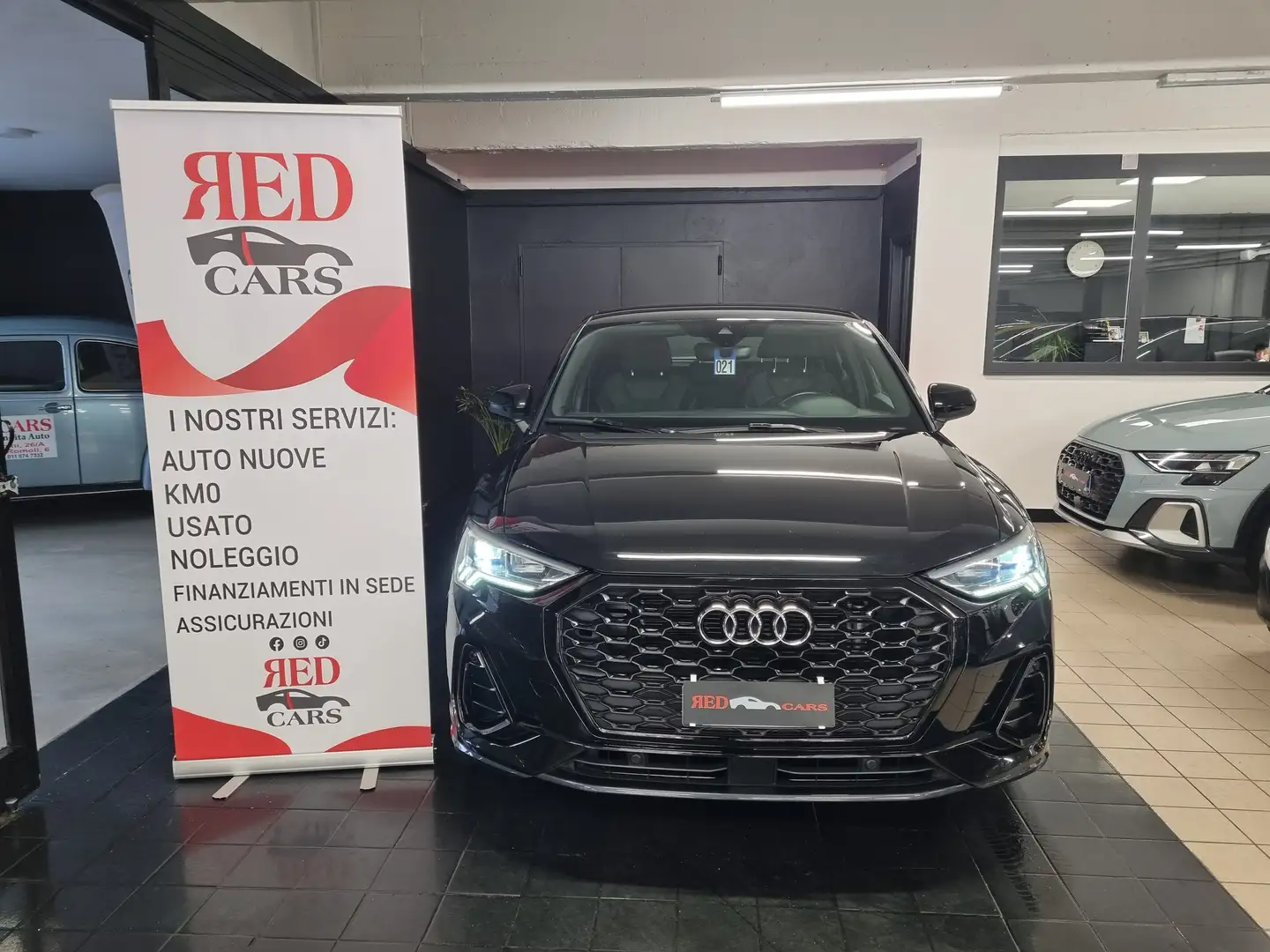 Audi Q3 Sportback 35 2.0 tdi S line edition s-tronic Černá - 1