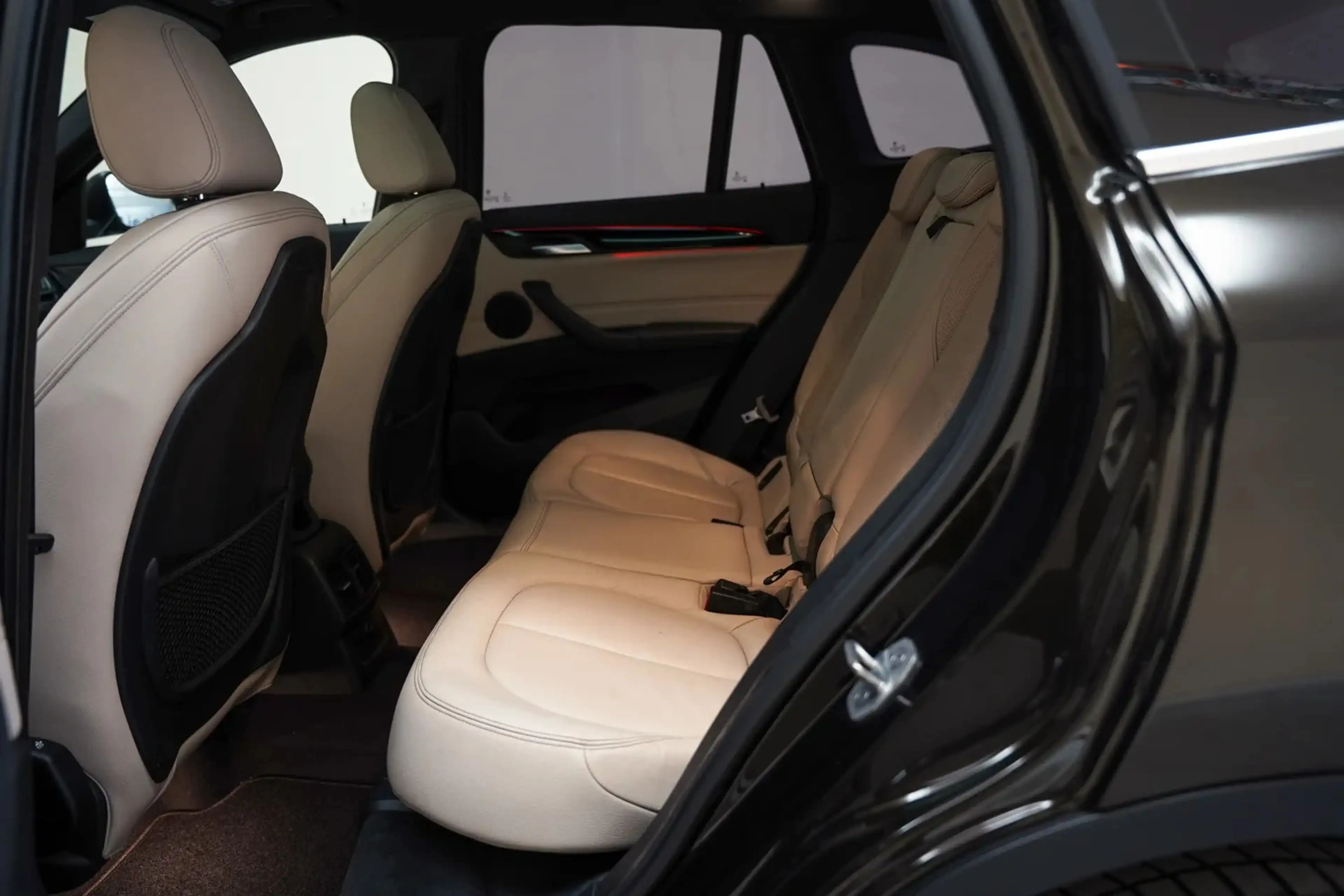 BMW X1 xDrive20i xLine Aut. [ Panoramadak Head-up Leder S — photo 13