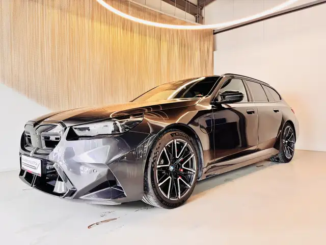 BMW M5 Ansicht 1